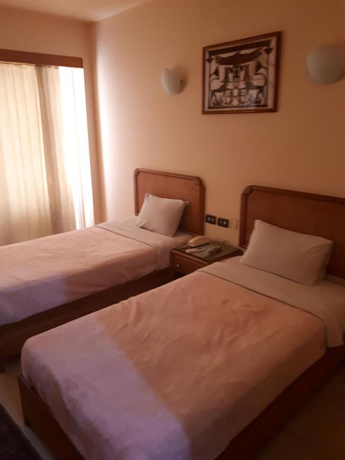 New Pola Hotel Luxor Luaran gambar