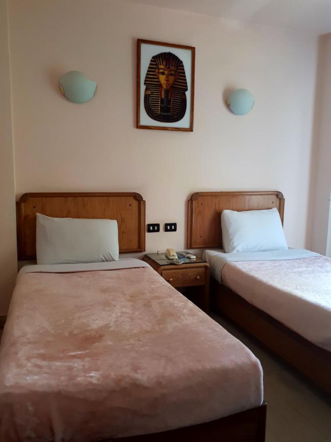 New Pola Hotel Luxor Luaran gambar