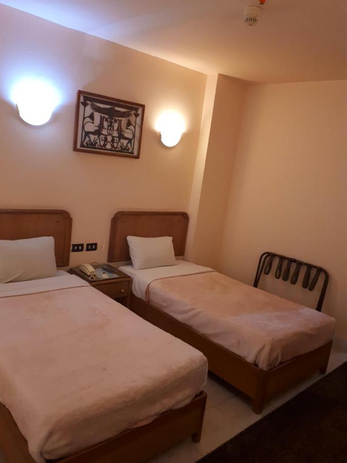 New Pola Hotel Luxor Luaran gambar