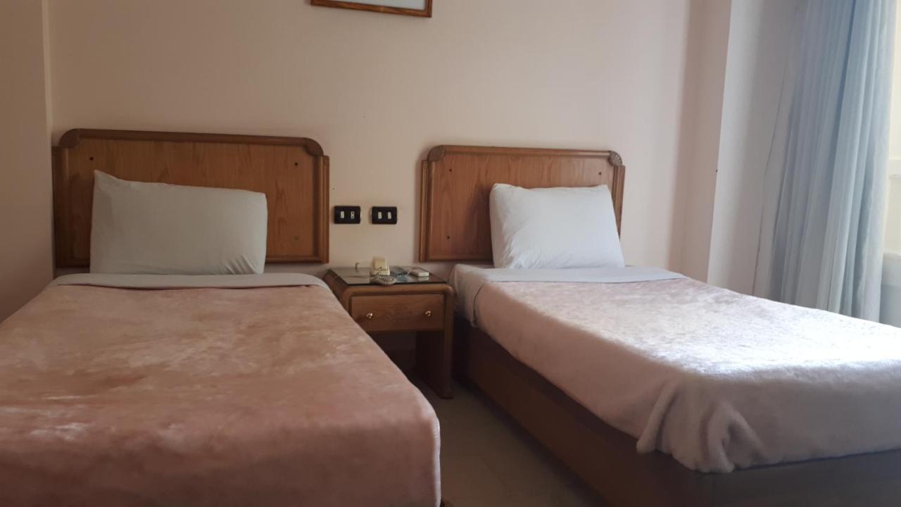 New Pola Hotel Luxor Luaran gambar