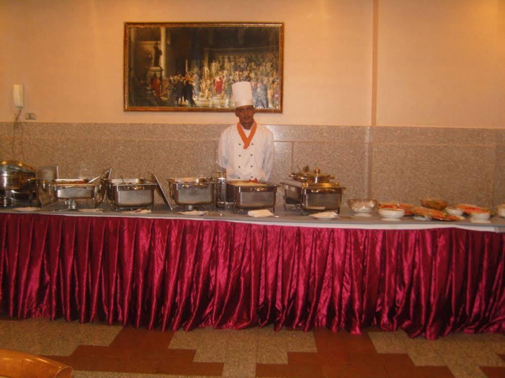 New Pola Hotel Luxor Luaran gambar
